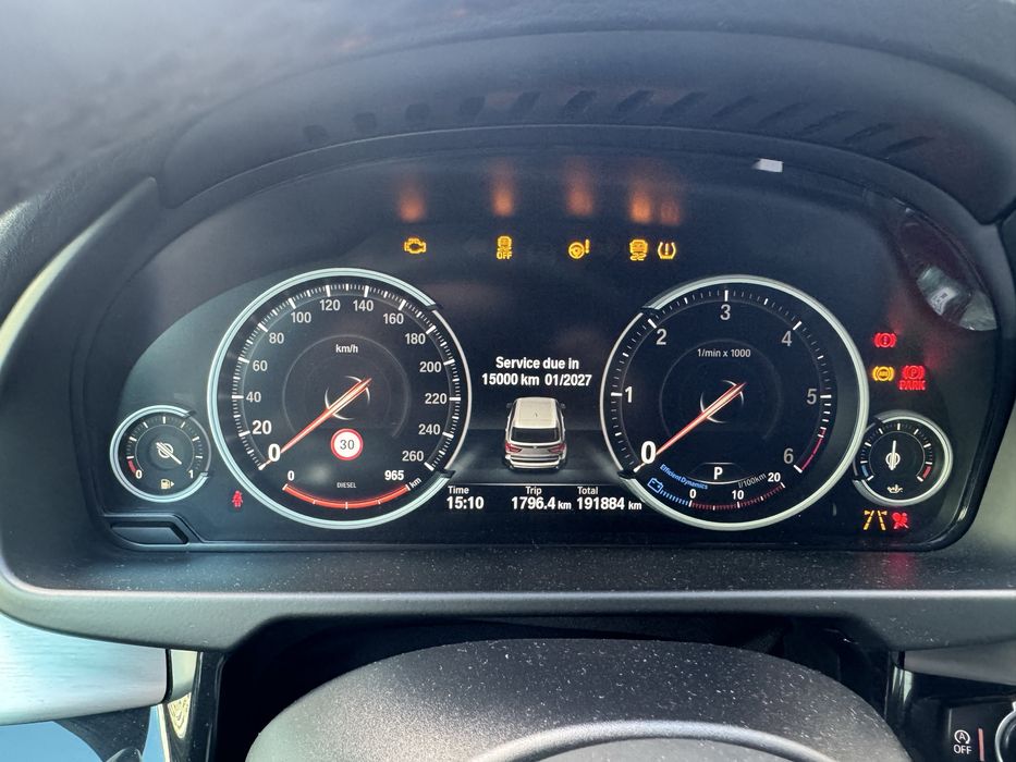 VAND/SCHIMB BMW X5M Fabrica Unic Propietar Stare Perfecta km reali !!!