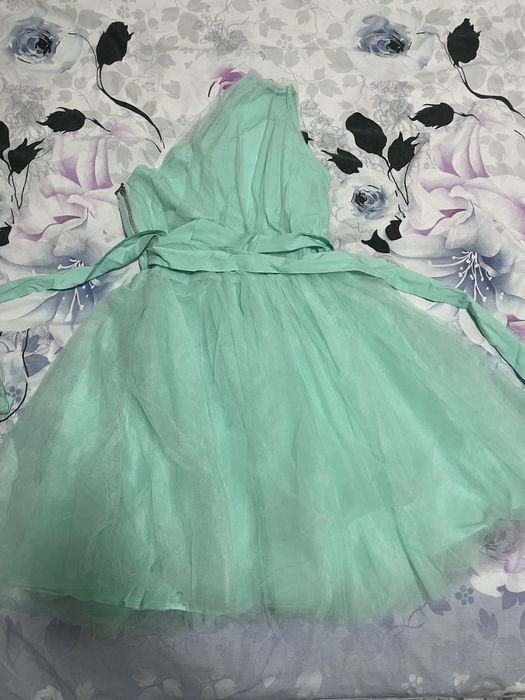 Официална рокля. Размер S