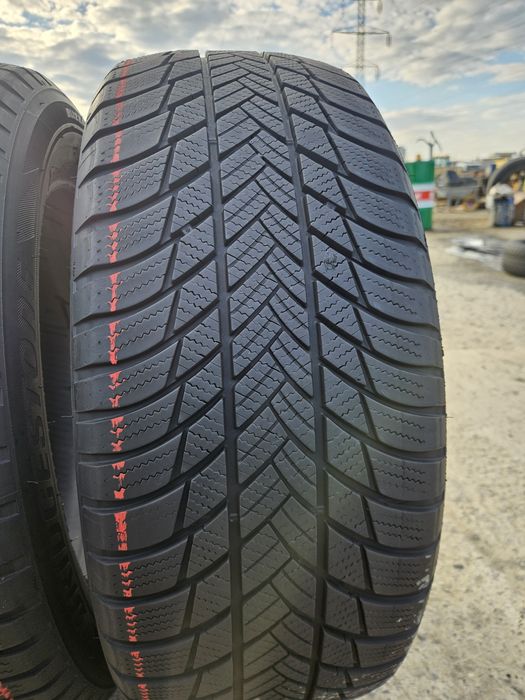 Vând anvelope iarna 225/55/18 225/55r18 BRIGESTONE