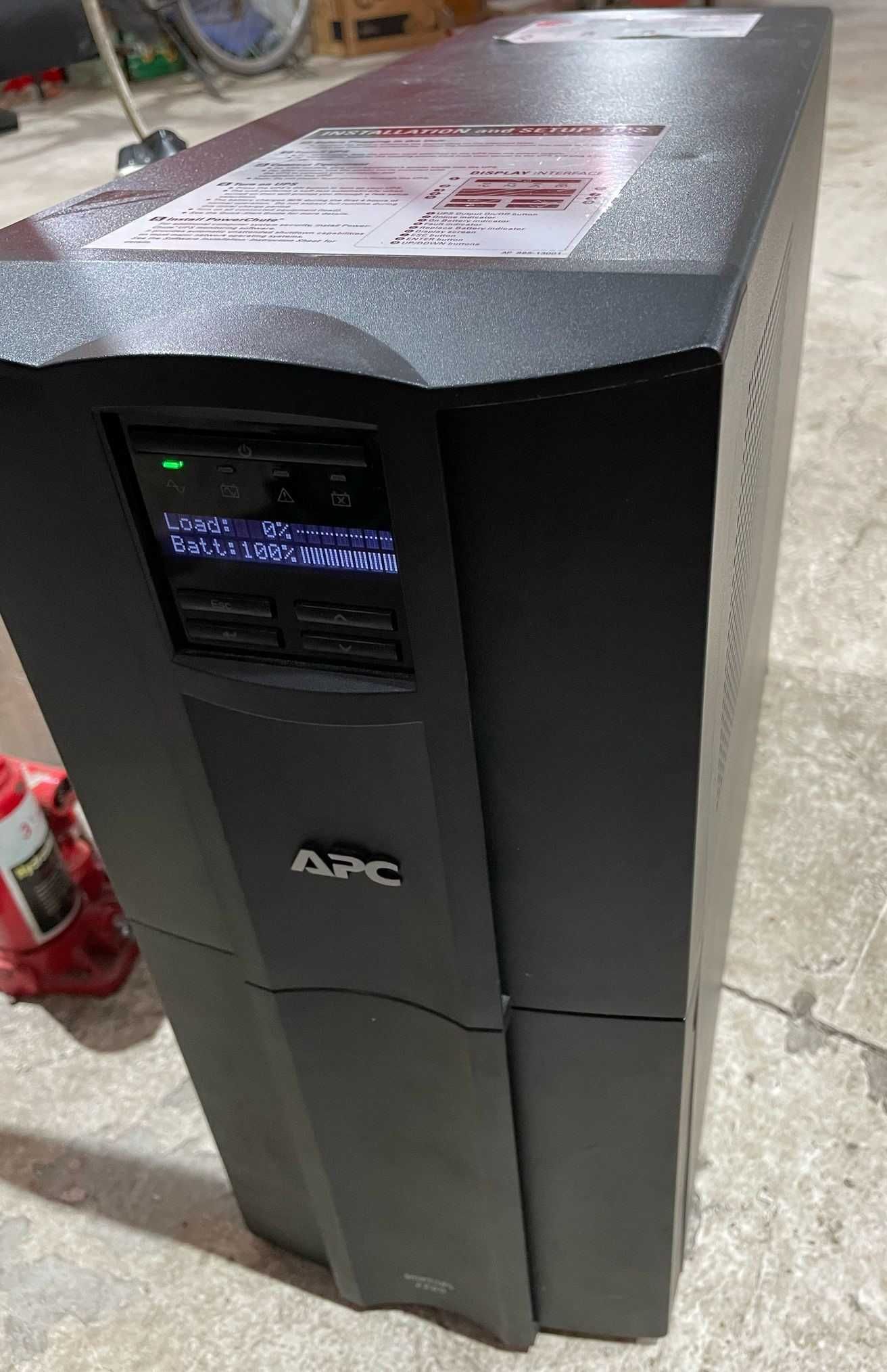 UPS APC Smart 2200VA sau 3000VA (SUA, SMT) SINUS, AVR, cu/fara bat noi