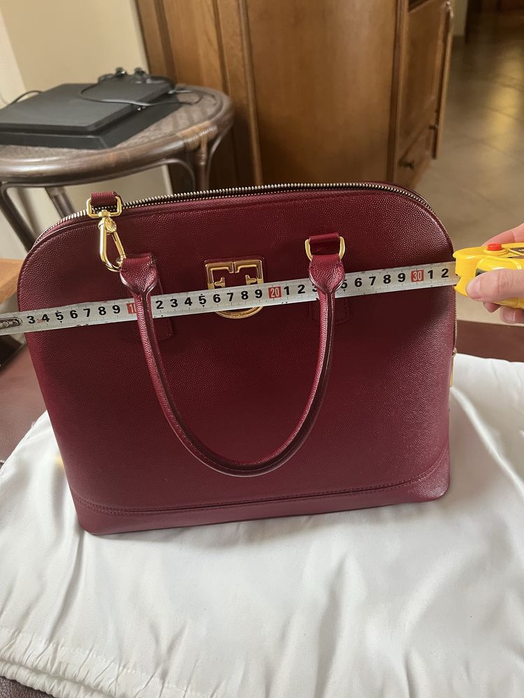 Чанта Furla от естествена кожа в бордо