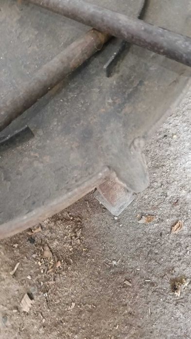 Storcător (presă, teasc) fontă + zdrobitor struguri inox, complete