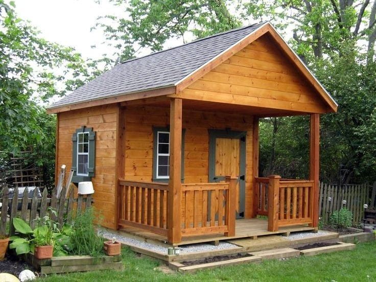 Construim cabane și case tip A 
Câteva din avantajele caselor din lemn