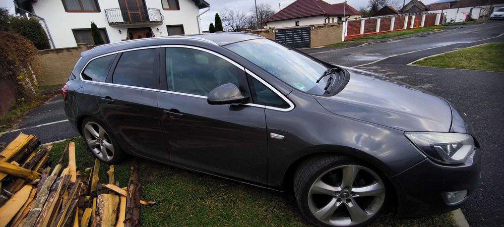 Opel Astra j Sport tourier