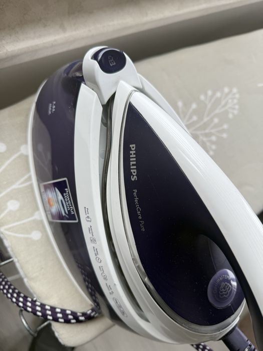 Паров генератор Philips PerfectCare Pure