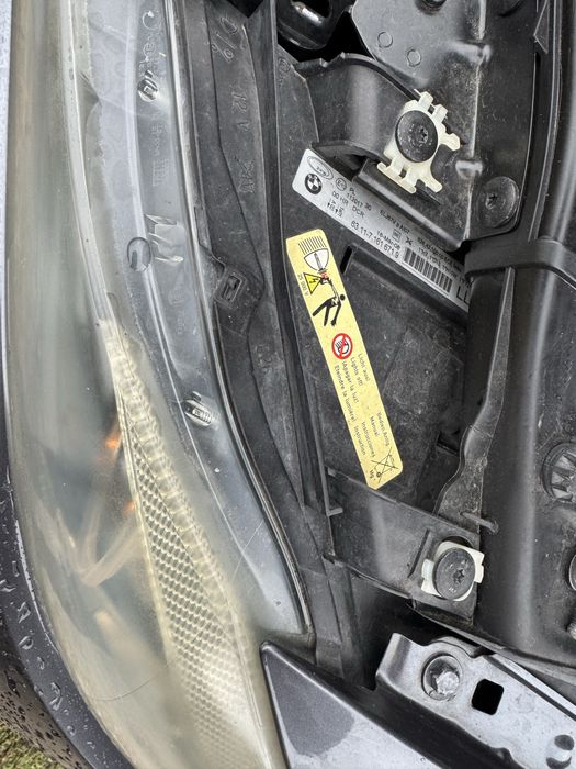 Far faruri xenon adaptive bmw e90 e91 nfl