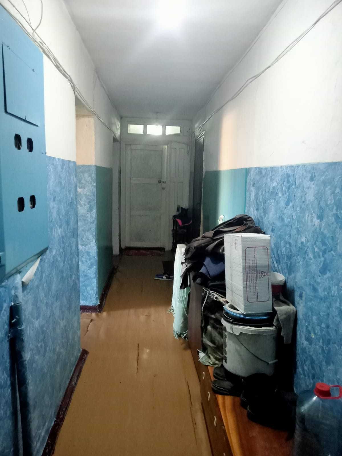 Продается 2- комн в городе, район Боулинга !