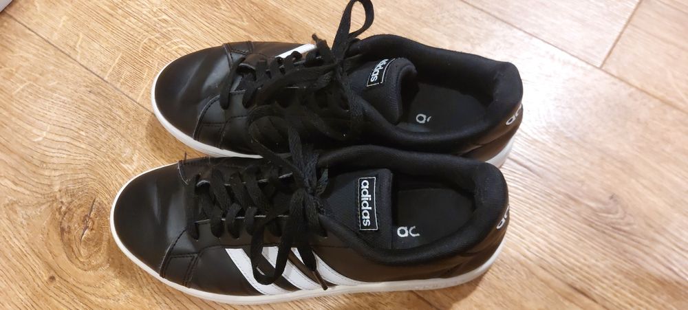 Adidas 42.5 мъжки обувки (кожени)