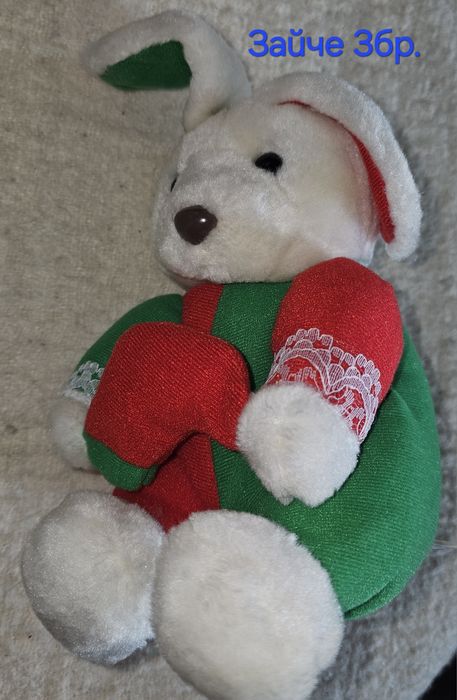 Меки кукли  детски и два броя чаши с новогодишна украса