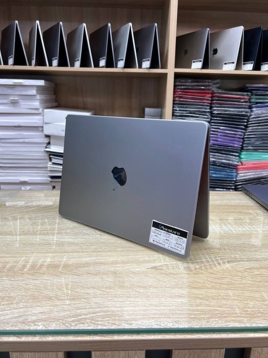 Macbook pro 2021 M1pro 16/512Gb 14-inch