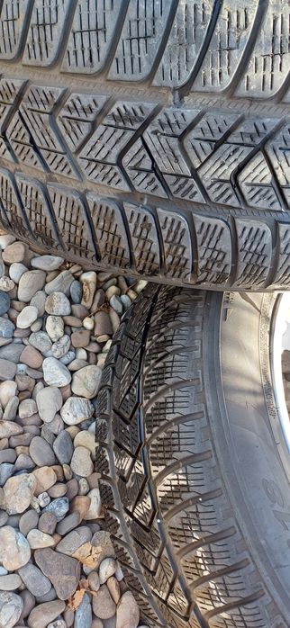 Jante r18 echipate cu anvelope pentru bmw x5