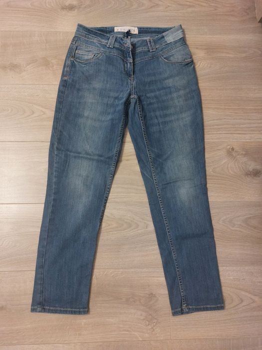 Blugi cecill marimea 28