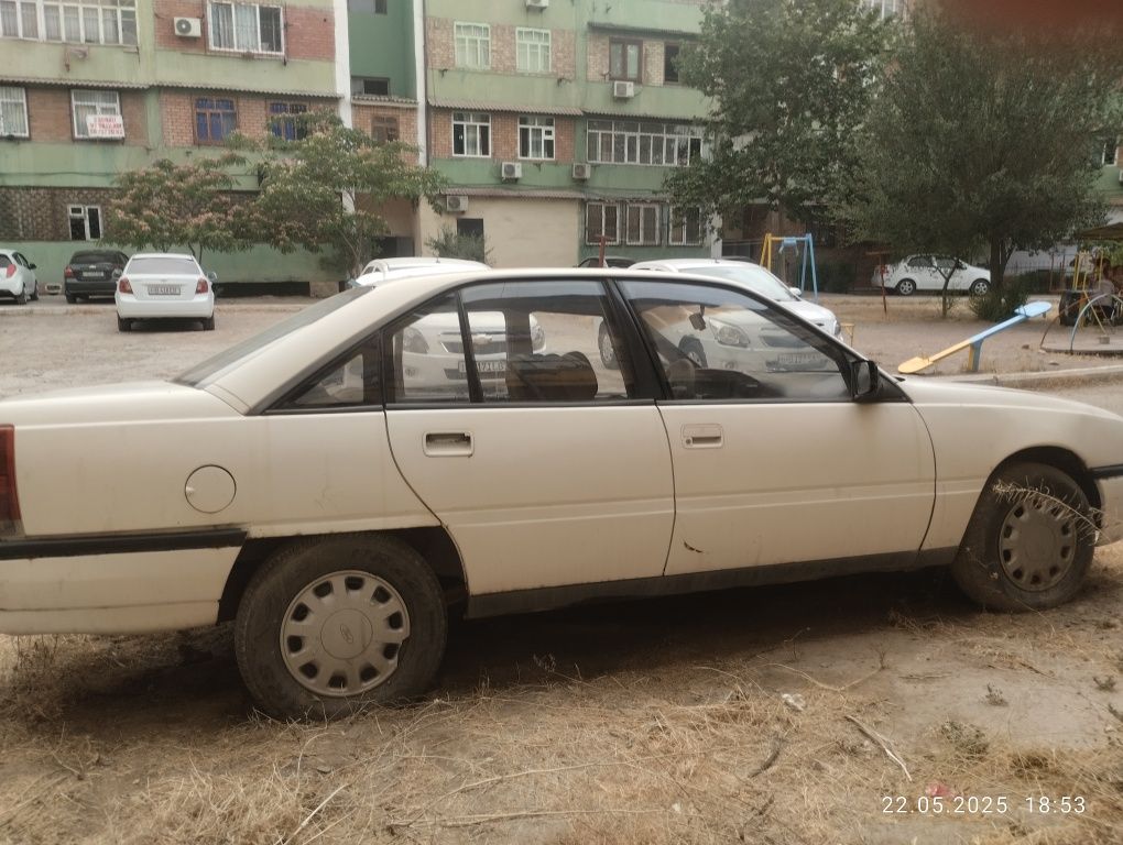 Продам Опель омега