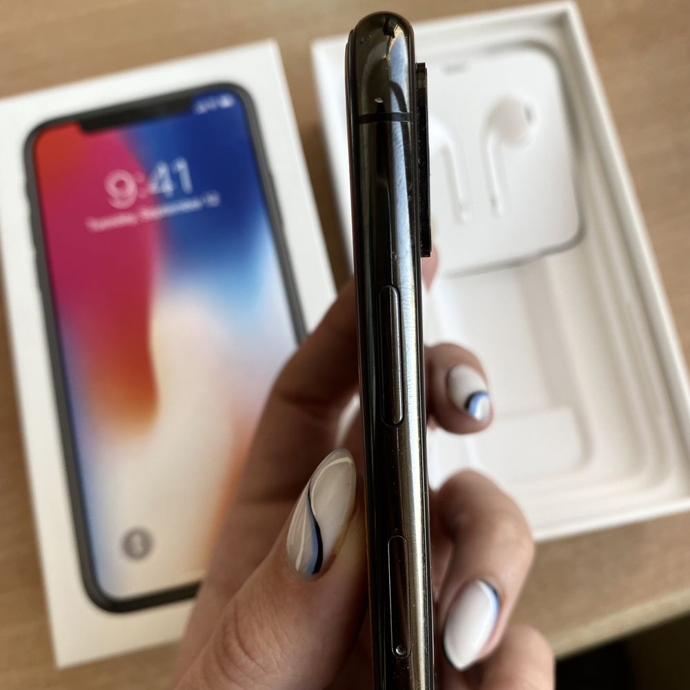 IPhone X 256 GB памет