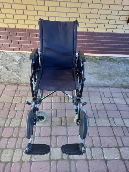 Инвалидная коляска