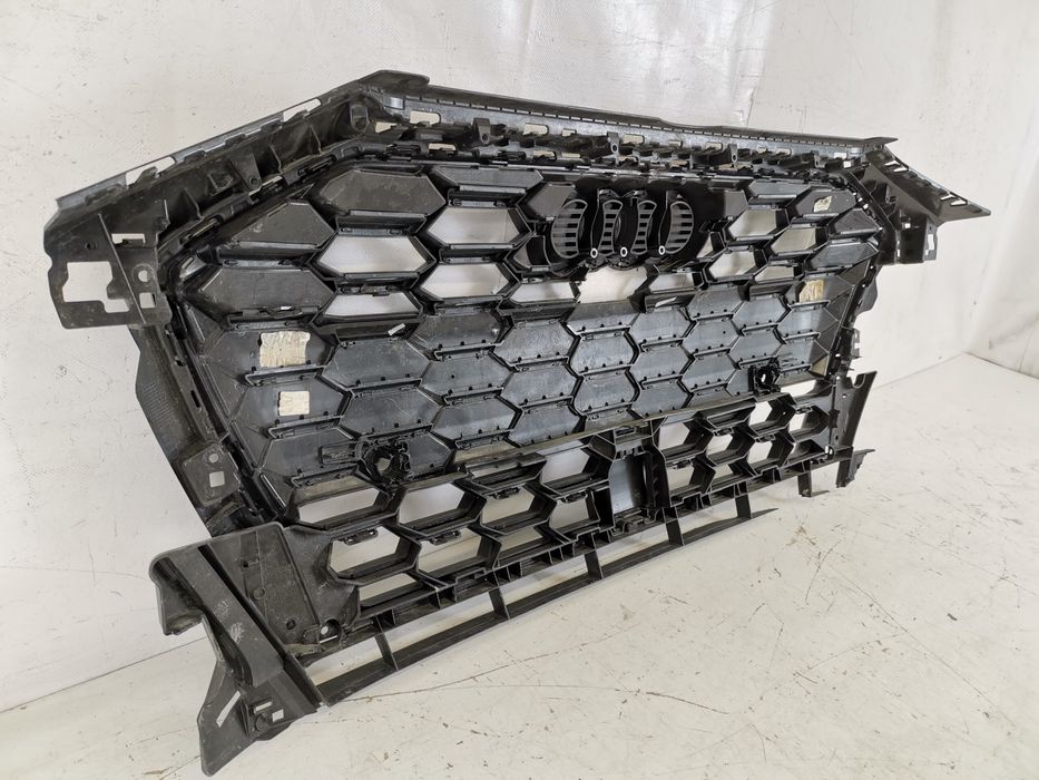 Централна решетка Ауди А3 / Audi A3 8Y Оригинална