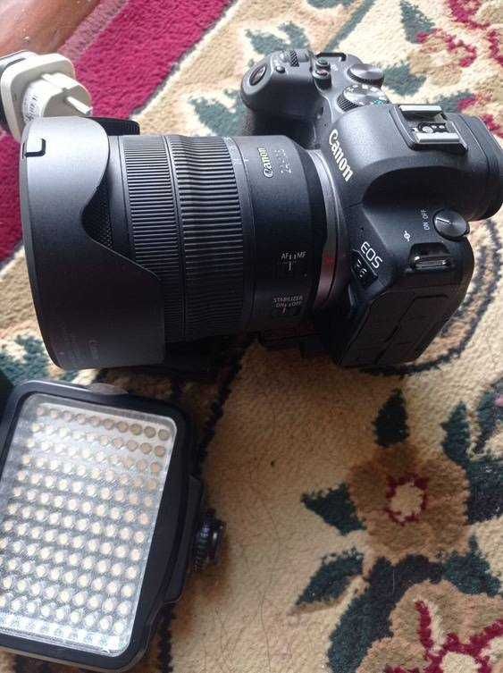 фотоаппарат сотилади