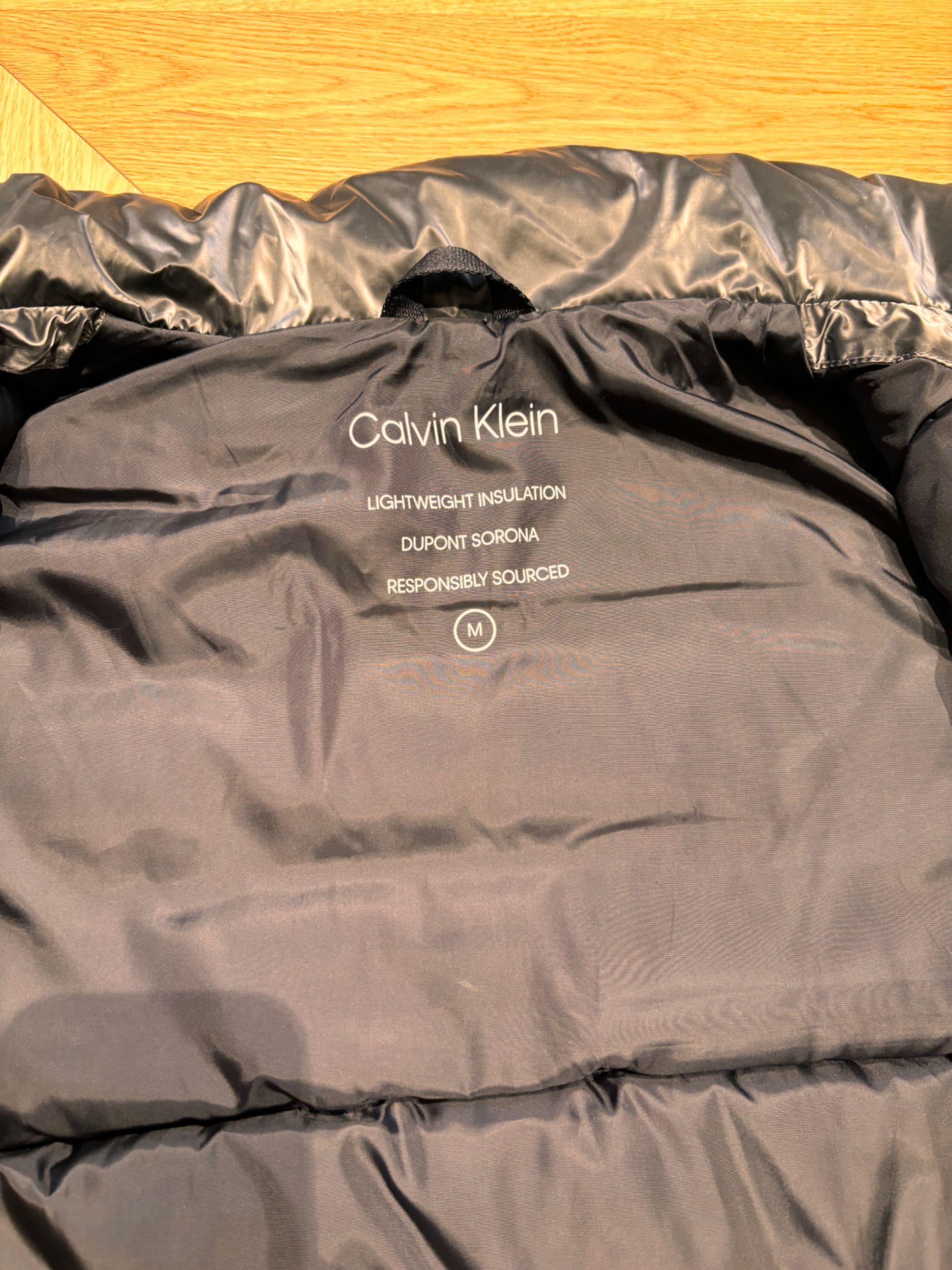 Ново зимно яке Calvin Klein