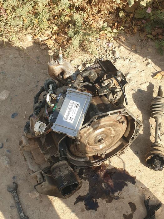 Dvigatel t18sed akpp zf4hp16