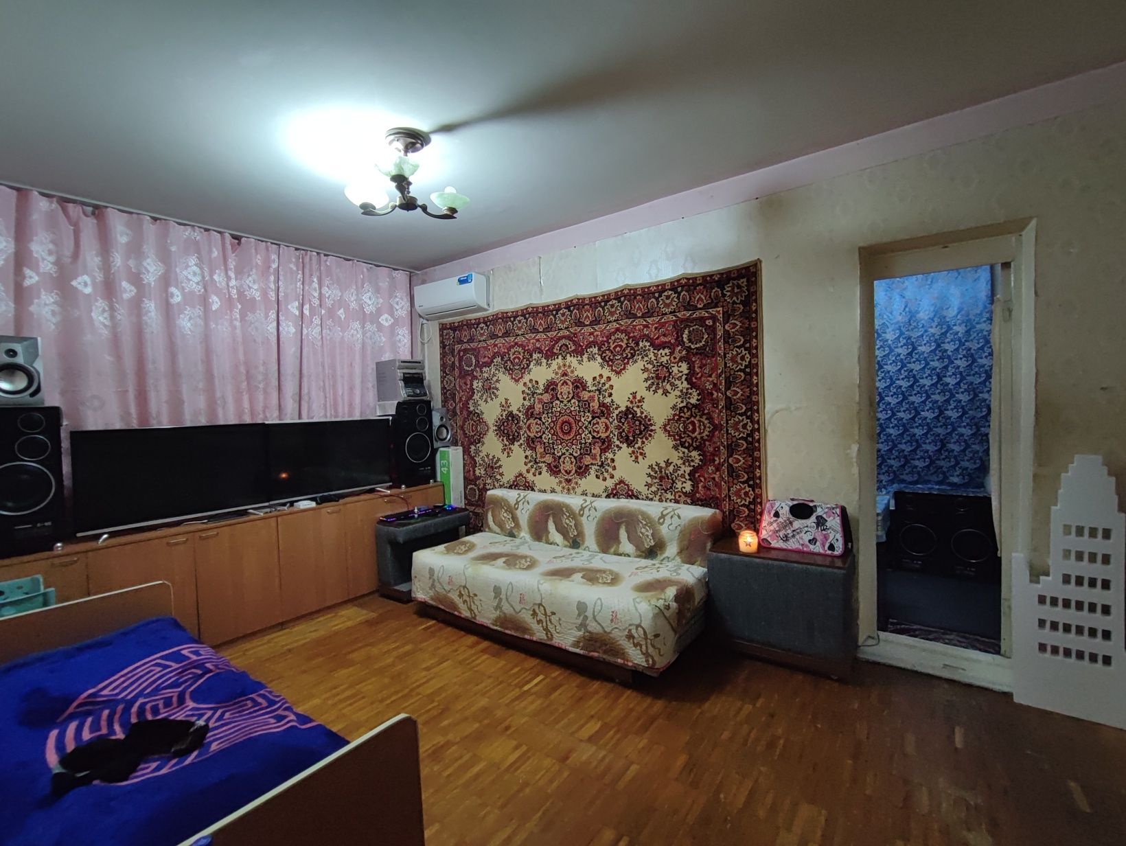 Продажа 1 комнатной квартиры,около рынка Кадышева,