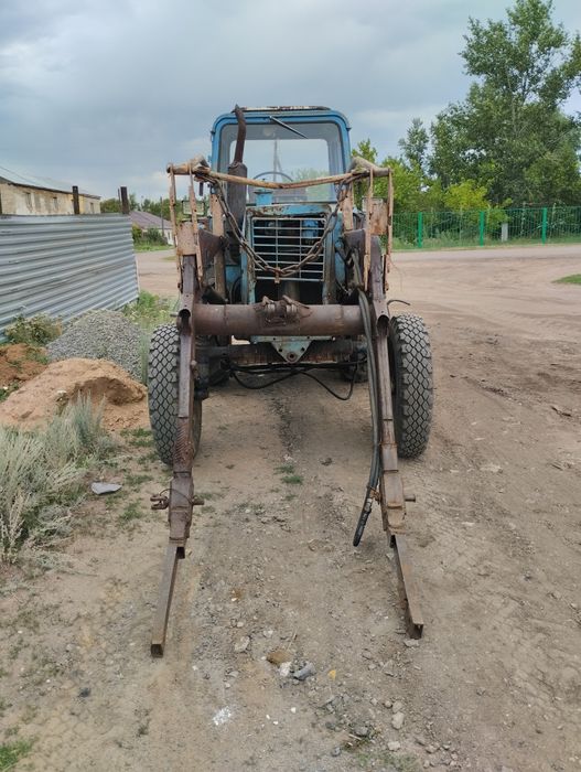 Продам трактор мтз