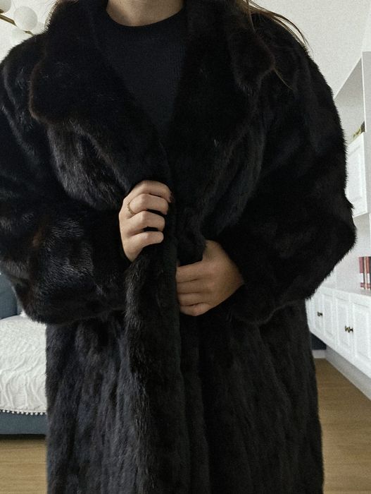 Haină de blană naturală de nurcă neagră