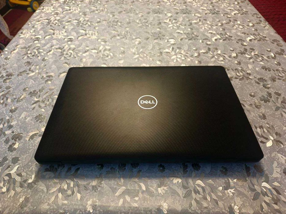 "Dell" noutbugi — ishonchli, kuchli va juda ham chiroyli holatda!