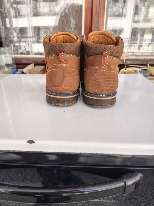 Елегантни мъжки боти