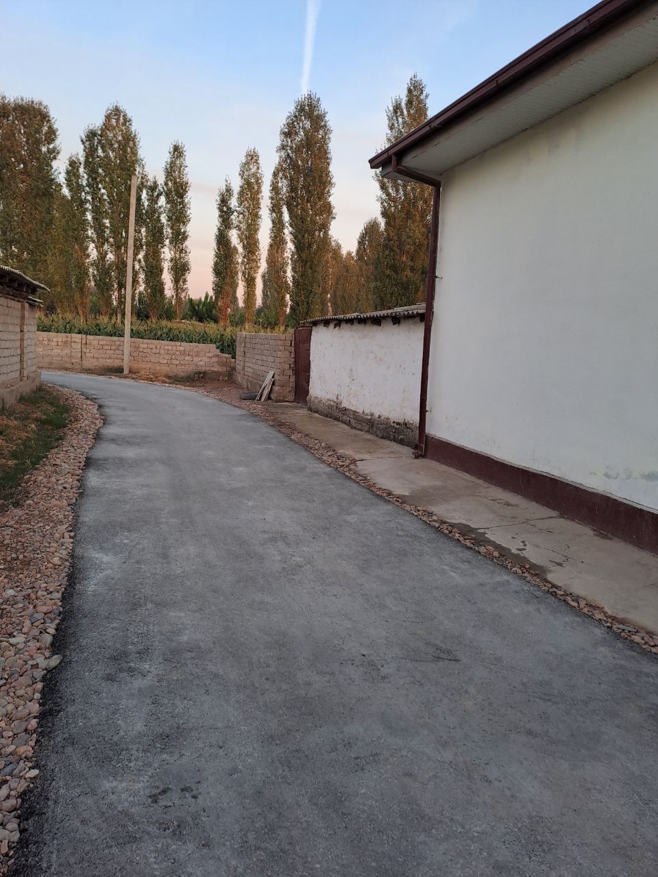 Uy sotiladi srochna