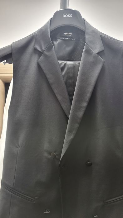 costum boss tuxido ginere