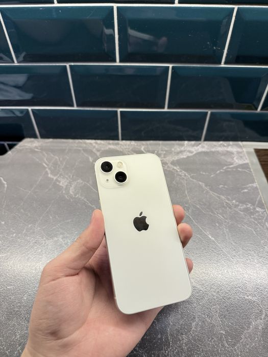 Iphone 13   Белый