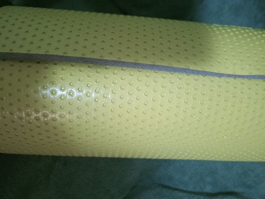 Vând doua covorase ptr yoga