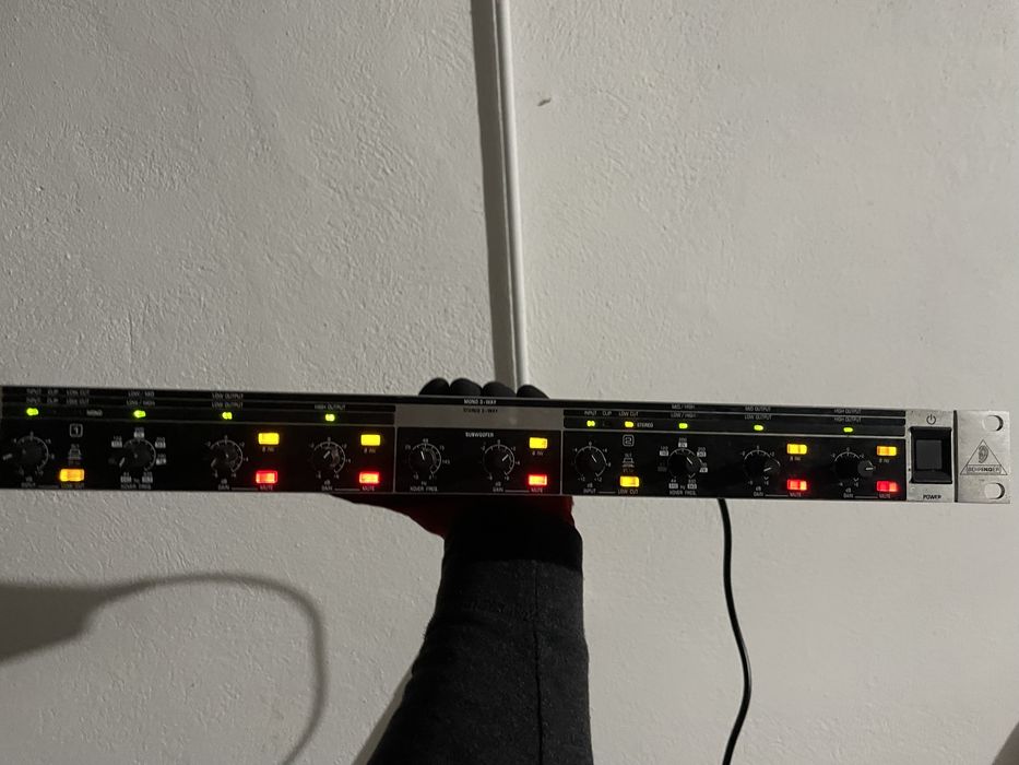 Behringer super x pro crossover