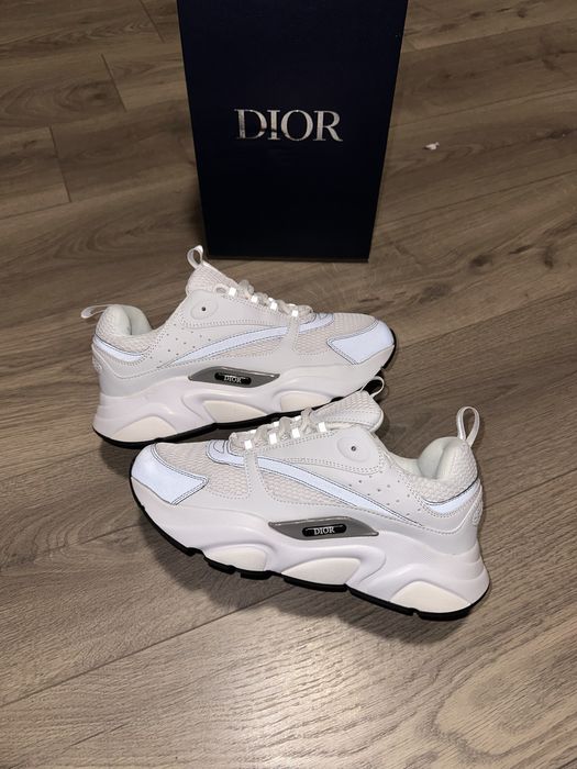 Dior B22