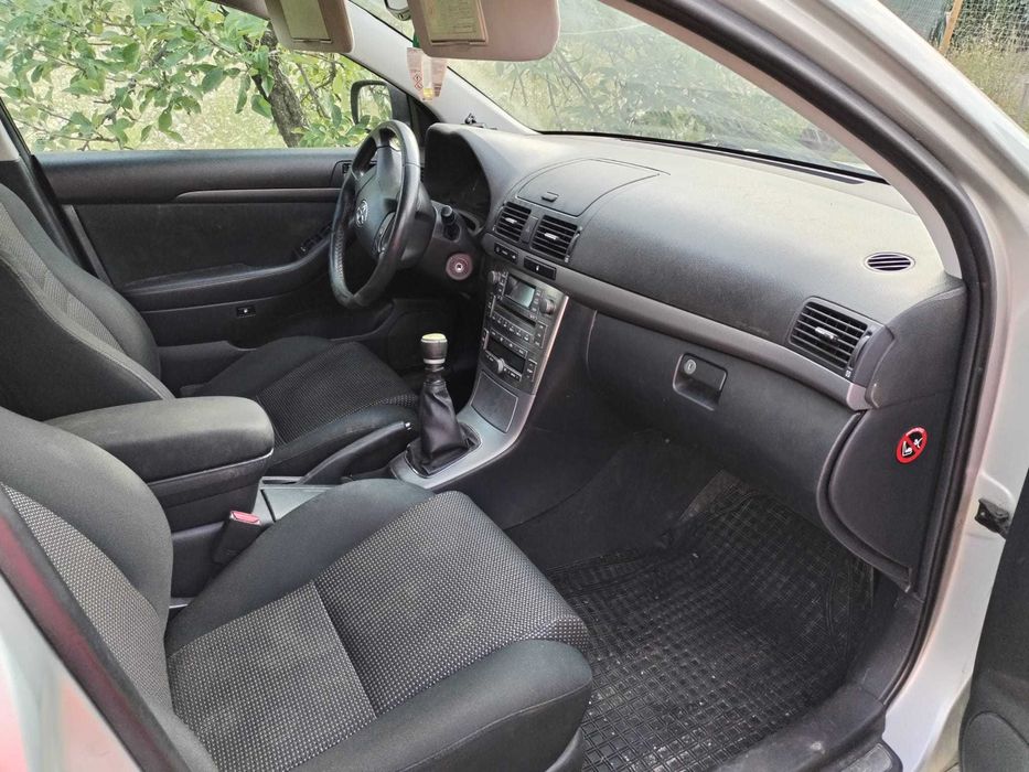 Vand Toyota Avensis 2006