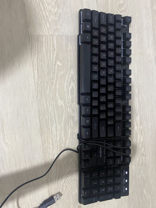 Клавиратура Maxom