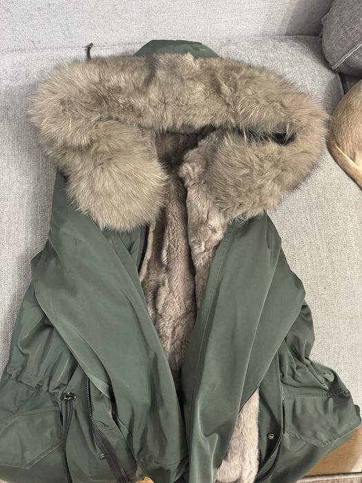 Продам парку ,натуральный мех