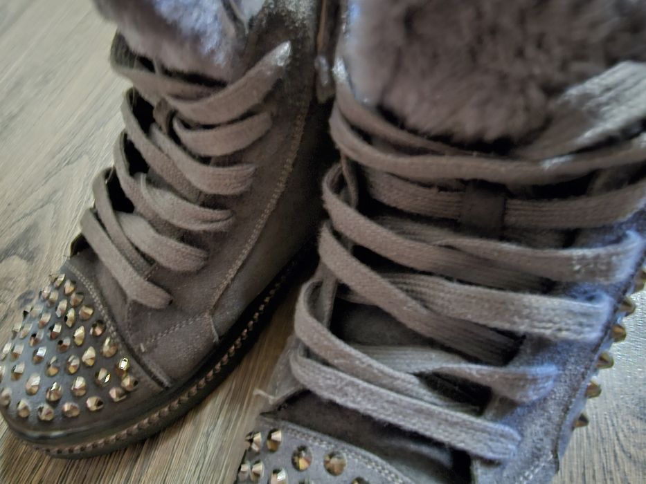 Продам угги-ботинки