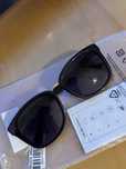 Ochelari de soare Guess