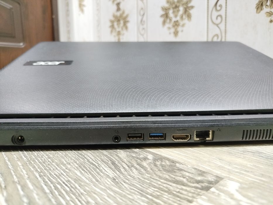 Acer ofisnoy noutbuk 4/500gb xotira