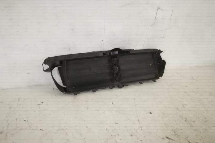 Hota Electrica Deflector Aer Original In Stare Buna BMW  Seria 5  F10