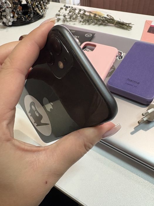 Iphone 11 64GB изпозлван