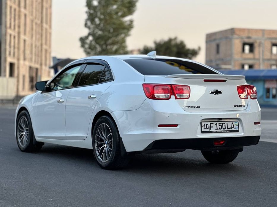 Продам chevrolet malibu 1 ls механика