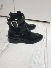 Ghete piele lacuita Zara