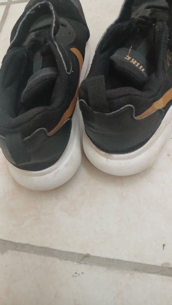 Детски маратонки на nike за 15 лв