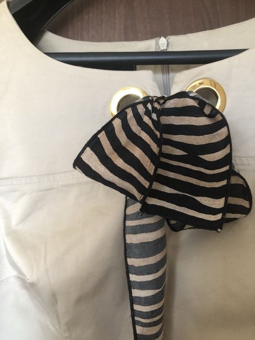 Елегантни рокли Badoo