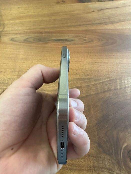 Iphone 15 Pro Max 256 Natural Titanium + слушалки