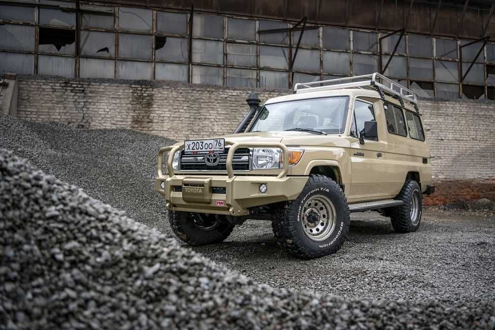 Бампер РИФ силовой передний Toyota Land Cruiser 76 2007 +