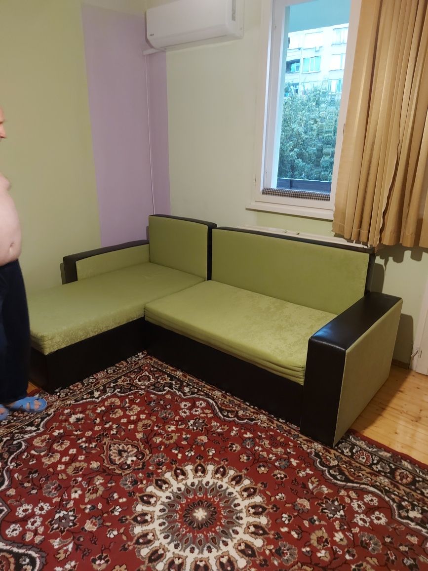Ъглон Диван "Адисън"