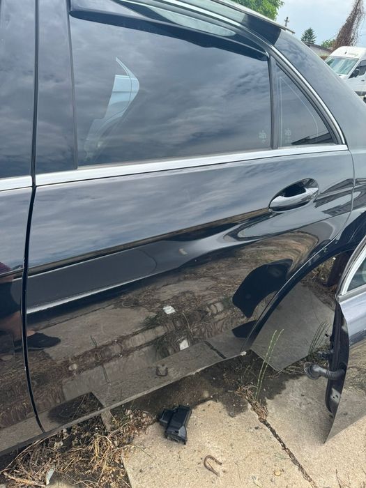 Vând portiere stanga față,spate Mercedes W212 -2013